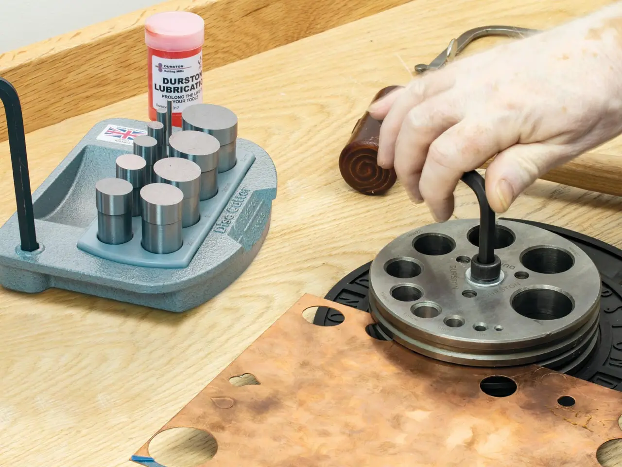 Durston Deluxe 10pc Round Disc Cutter Set 3-32mm Punches for Jewelry Blanks Non-Ferrous Metal Includes Tray, Pad & Lubricant