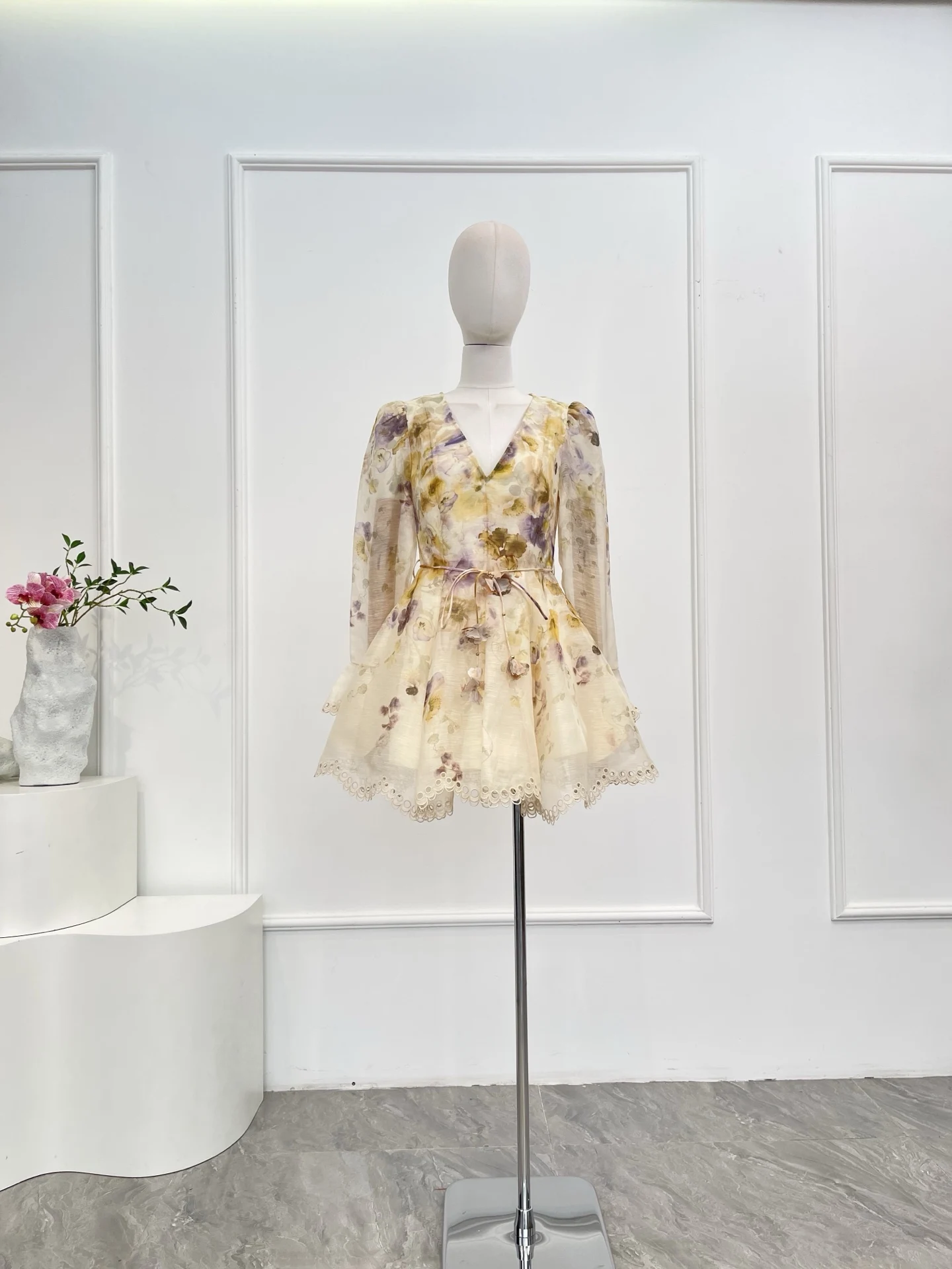 Mini Dress 2026 New Design Beige Violet Floral Print Embroidery Long Sleeve V Neck Scallop for Ladies