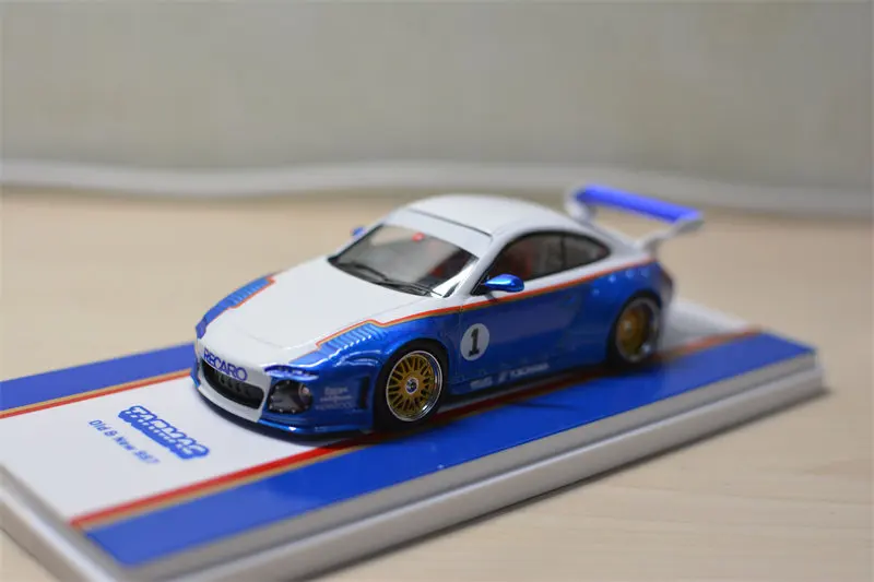 Diecast Tarmac Works 1:43 Scale Porsche 911 (997) Alloy Car Model