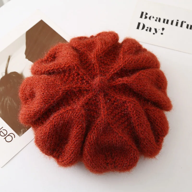 Korea women casual Floral bud crochet hat Winter thick warm beret hats Female french Pumpkin Artist cap Gorras