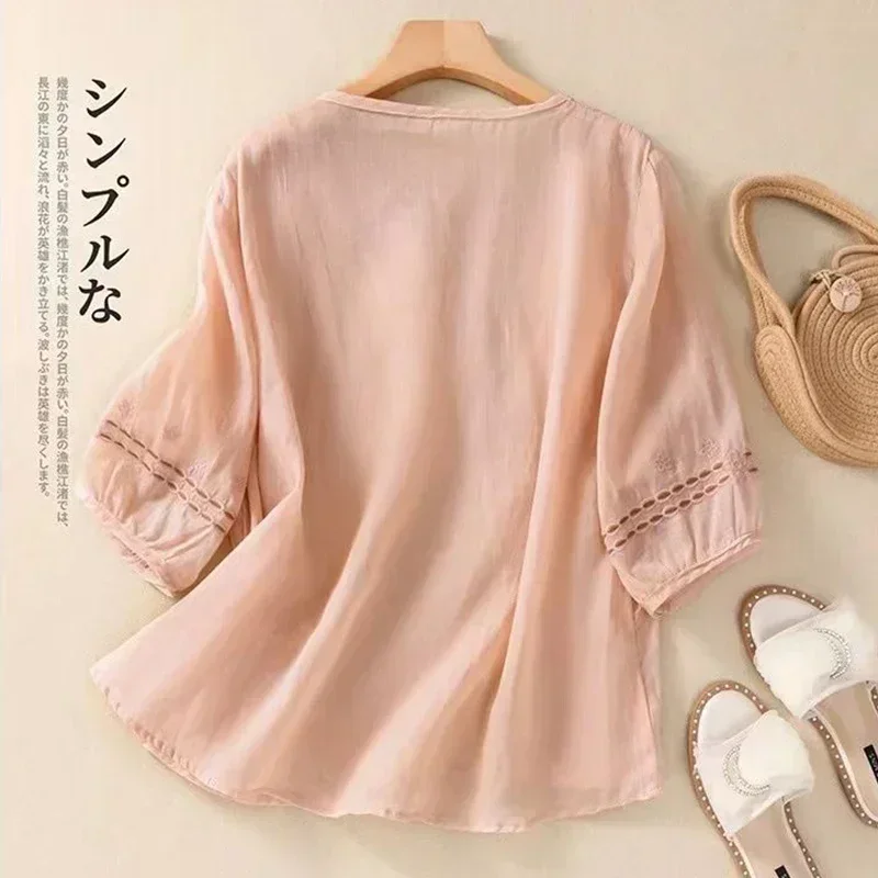 

2024 Summer Literary Vintage Embroidery Hollow Out Shirt Ladies Loose Casual Fashion Pullover Top Women Solid Color Blouse Femm