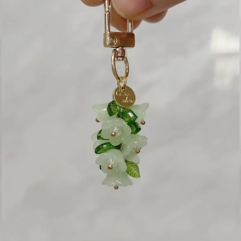 حقيبة سلسلة المفاتيح قلادة زهور الزنبق الملونة الوردي الأبيض الأزرق الأخضر قلادة لطيف للرجل امرأة هدية
