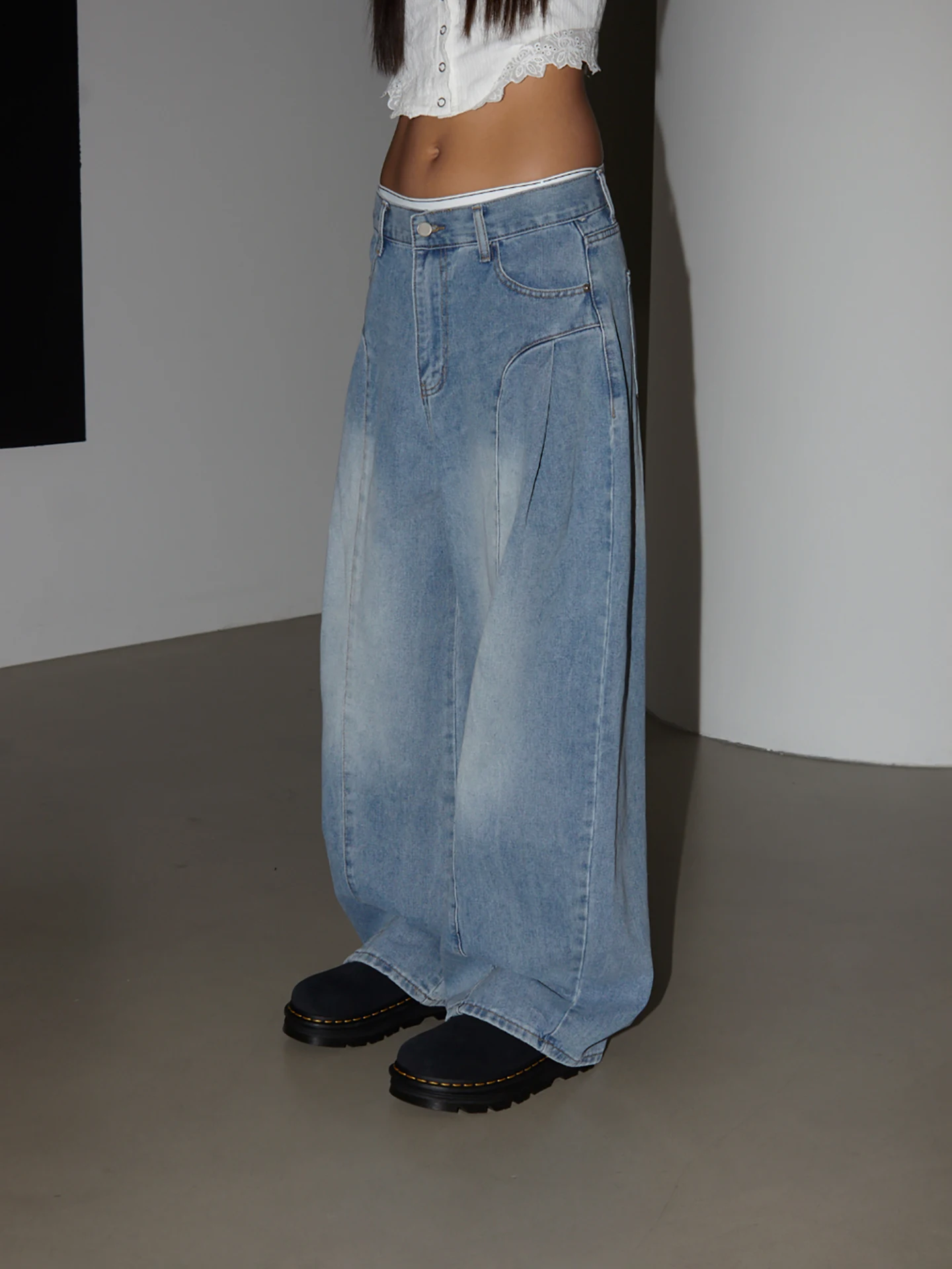 

Свободные джинсы с широкими штанинами для женщин, повседневные, с высокой талией, из денима, весенняя мода, скрывают недостатки фигуры, Dongda Gate 2026