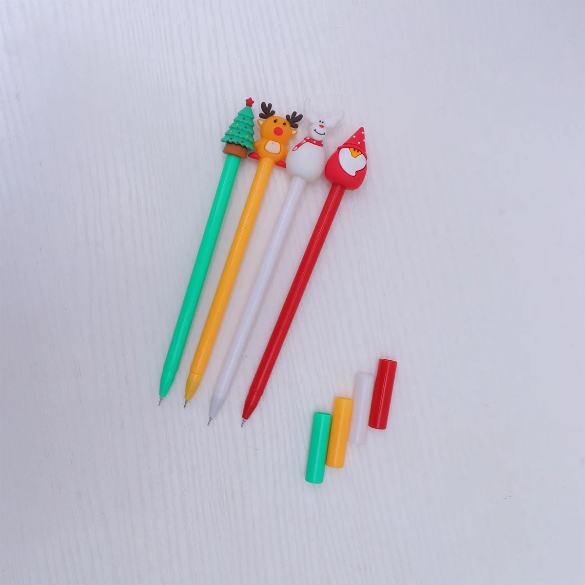 8 قطع الكرتون عيد الميلاد أقلام حبر جاف التصميم الإبداعي طالب لوازم مكتبية سانتا كلوز ثلج الأيائل نمط الأقلام