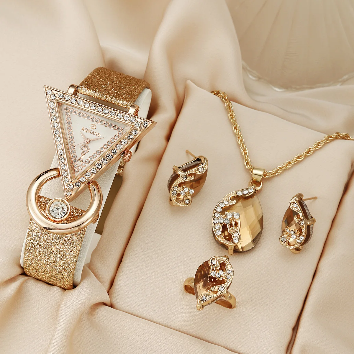 

5PCS/Set Woman Bracelet Watches Sets Ladies New Fashion Triangle Crystal Leather Quartz Watch For Girls Gift reloj para mujer