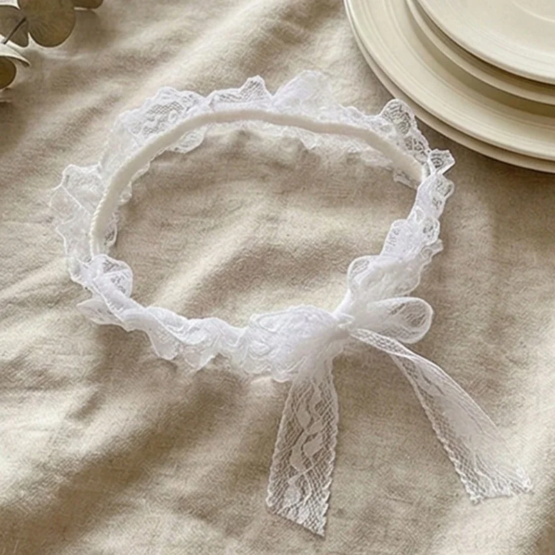 Wedding garter, bridal thigh garter, lace garter belt, wedding accessory, bride costume decor, romantic wedding photo prop