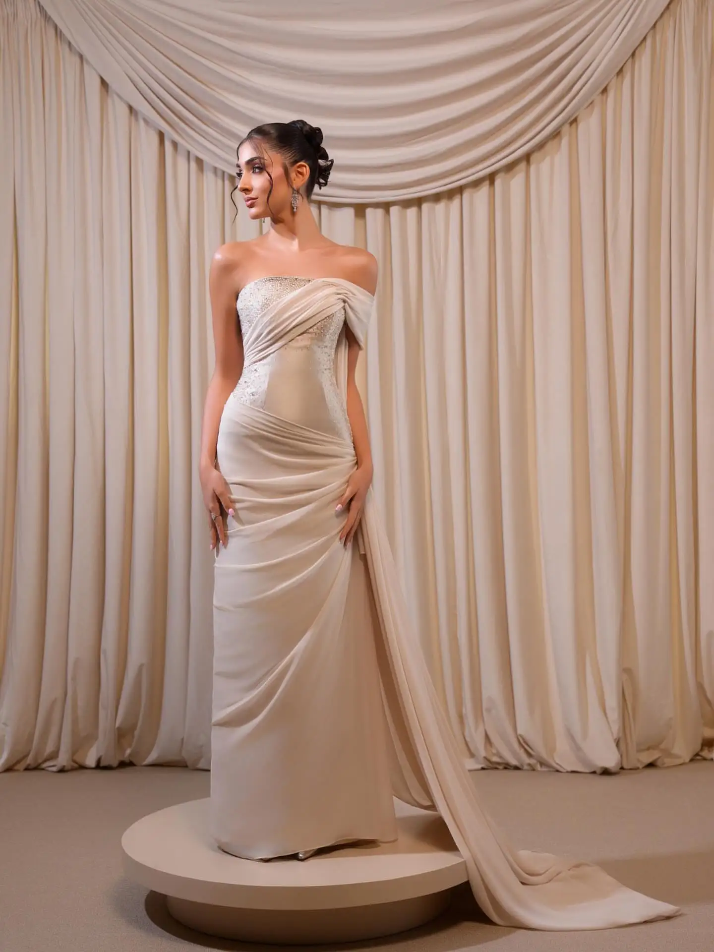 

Customized Elegant Women Evening Dresses Luxury Strapless Beads Pleats Sheath Satin Prom Floor Length Ribbon Party For Occasions