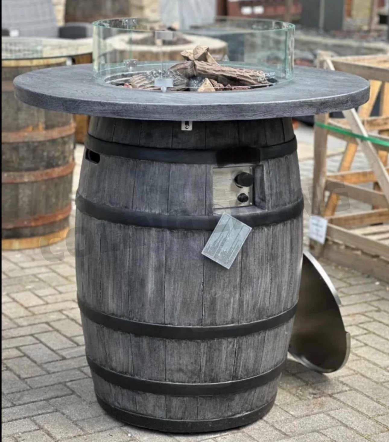 

Wholesale Patio Bar Fire Table Fire Pit Table Hotel Outdoor Rustic Wine Barrel Fire Pit Table