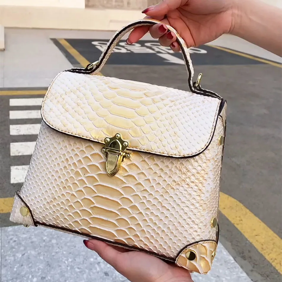 VM FASHION KISS 3D Python Pattern Women's Handbag Microfiber Shoulder Bag Designer Luxury Bag Top Handbag Lock Crossbody Bag