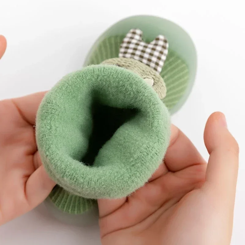 أحذية مشي دافئة ومريحة للأطفال الرضع من سن 0 إلى 4 سنوات لحديثي الولادة من البنات والأولاد لجوارب أرضية شتوية للأطفال