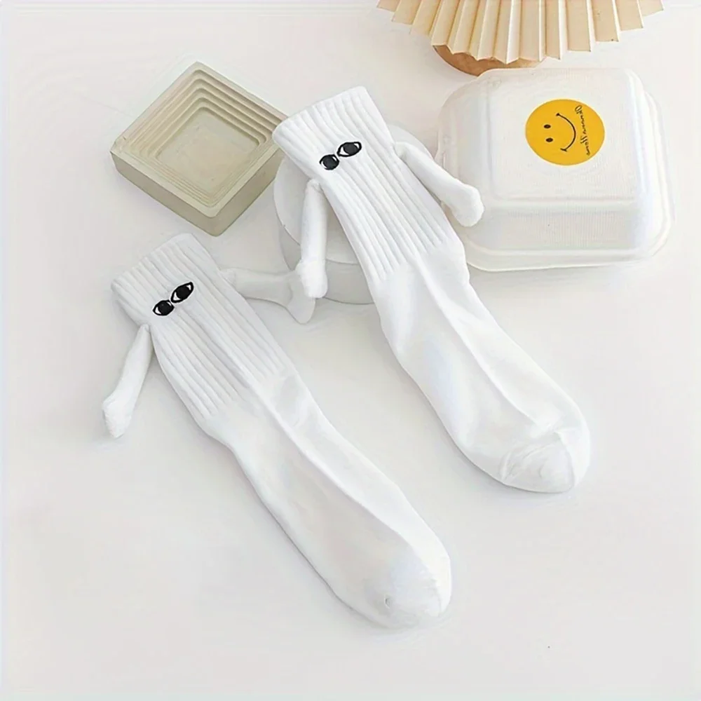 2/4 Pairs Magnetic Socks With Hands Women Men Fashion Black White Funny Cute Cartoon Eyes Couple Mid Tube Socks For Gifts