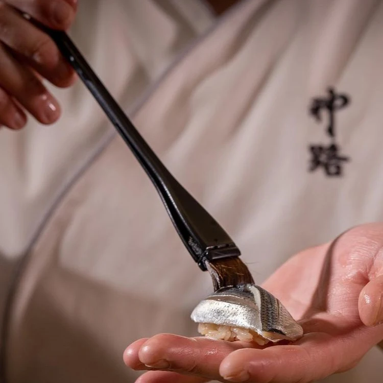 Japan imported sushi brush horse hair brush fine handle wooden hand soy sauce commercial lacquer dish sashimi