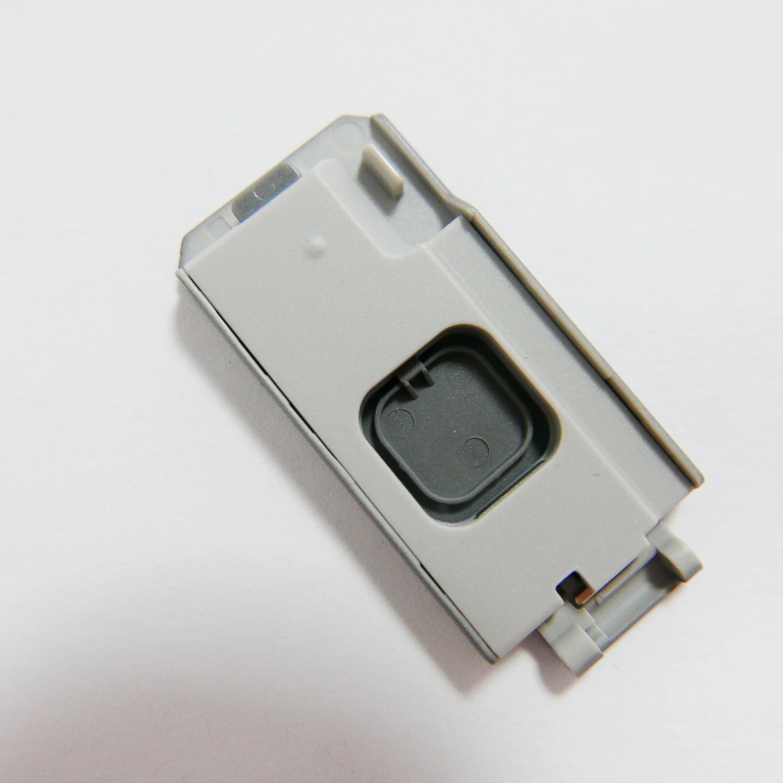 

Repair Parts For Leica D-LUX Typ109 Camera Battery Door Cover (Silver Gray)
