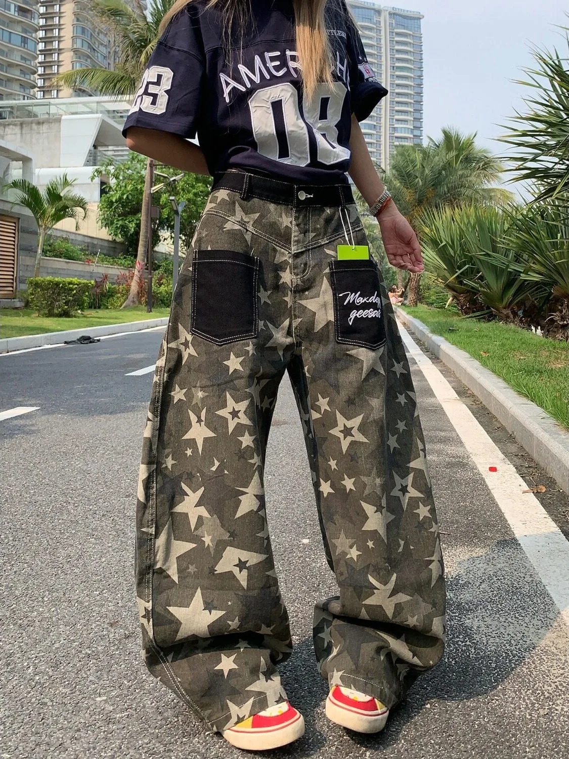 Calças Jeans Unissex Retrô Americanas com Estampa de Estrelas, Perna Larga Solta, Bolsos com Detalhe de Corte, Corte Reto, Te...