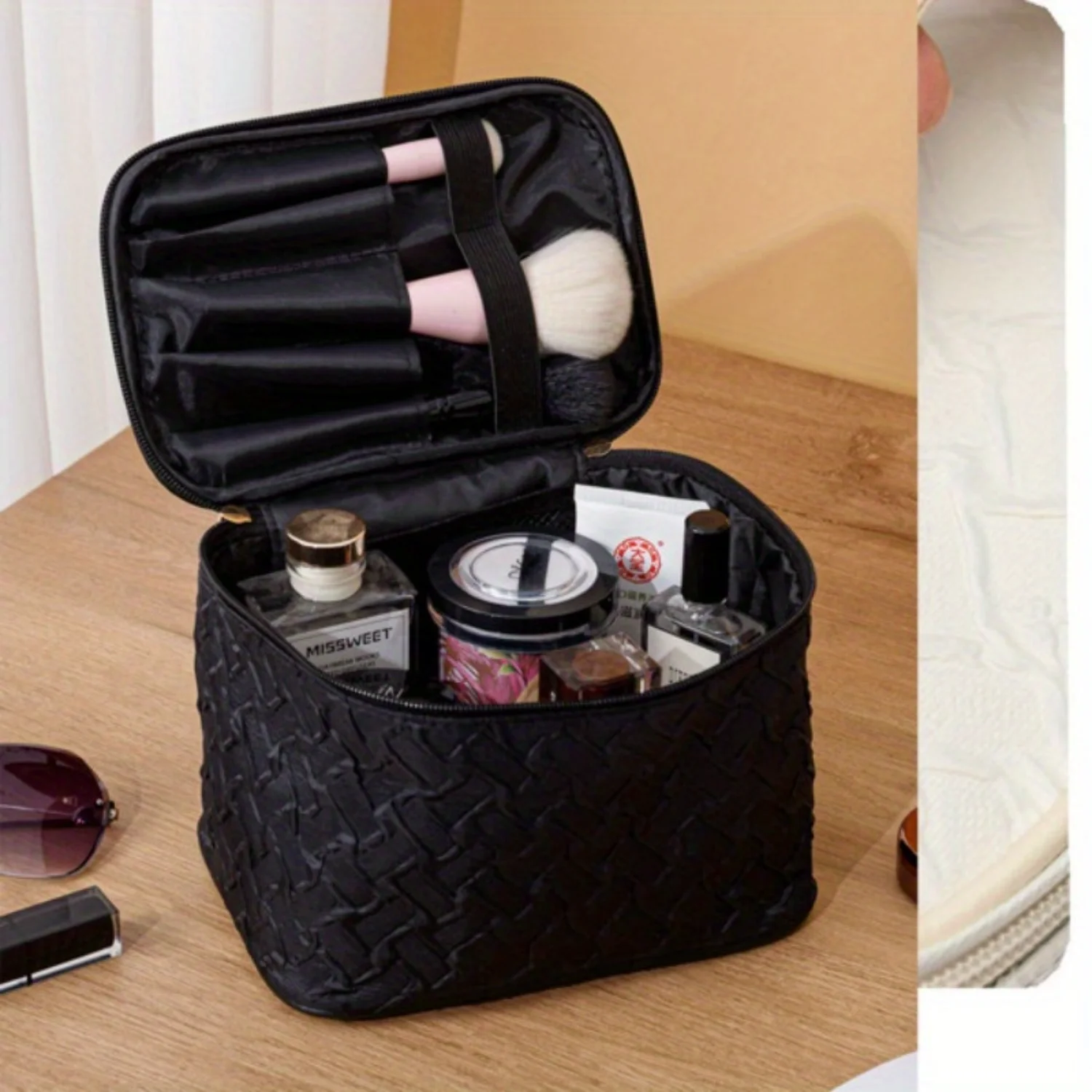 Black Premium Large capacity Portable Travel Makeup Bag, Multi-functional Cosmetic Organizer, Stain-resistant, Handheld Square B