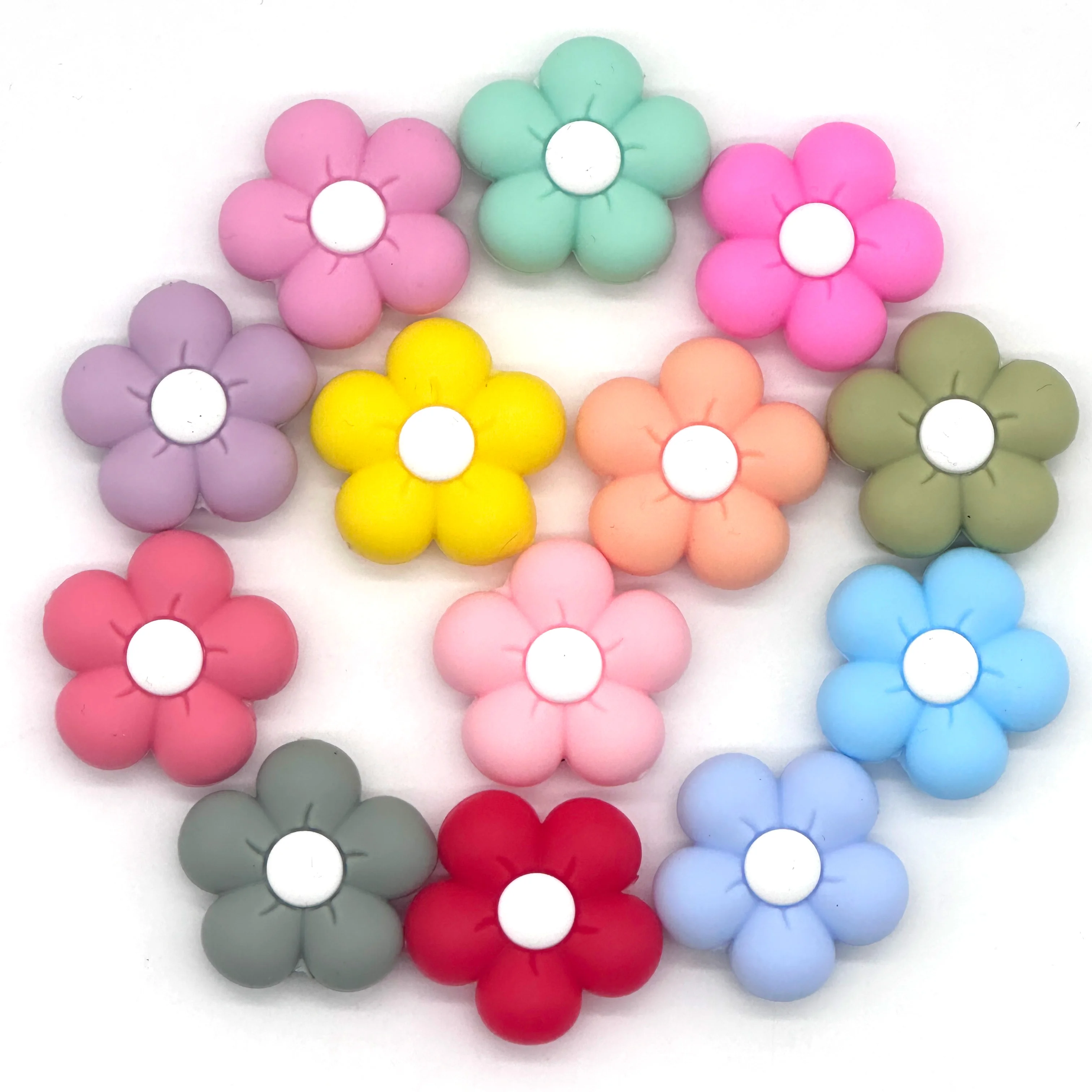 9pcs  Flower Series Silicone Focal Beads  DIY  Necklaces Plastic Bead String for Keychains Car Decoration Chains Bag  chains