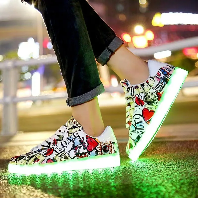 Fashion Adult & Kids Shoes LED Lights Men & Women Sneakers USB Charge 7 Colorful Fluorescent Luminous Size 35-44