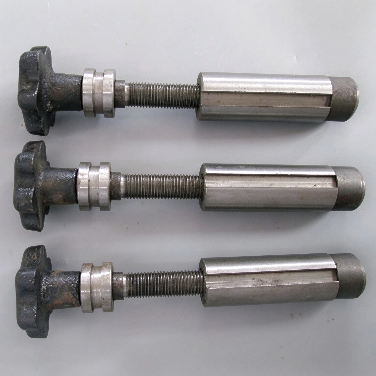 Center Rest Top Column Assembly Part 30mm CADY614050 Machine Tool Roller Accessory Compatible with CNC Lathe Milling Machine