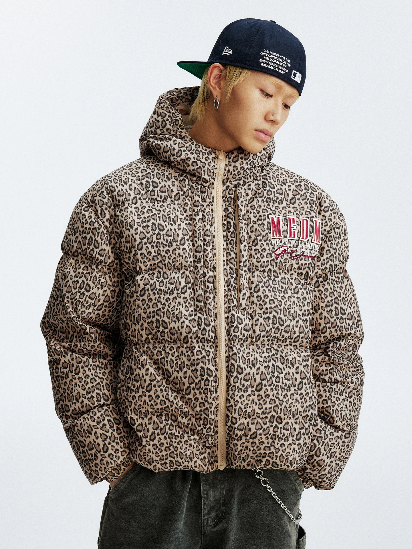 

Теплая зимняя куртка оверсайз с капюшоном, кожаными вставками и цветочным принтом, в американском стиле, для пар, повседневная, из хлопка