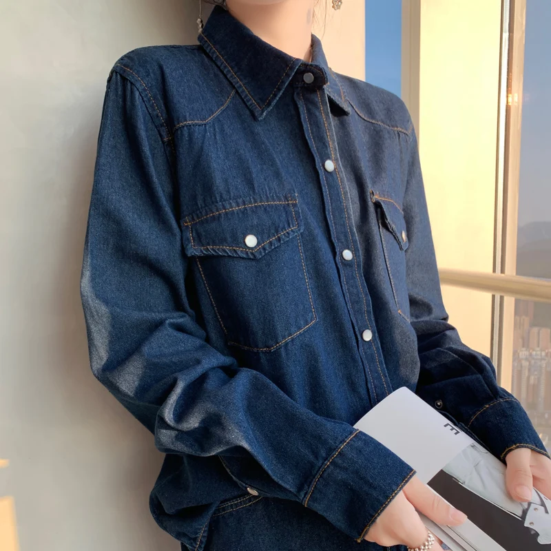 High end denim suit for women, 2023 new fashionable layering and versatile two-piece set for women, half skirt, denim shirt for