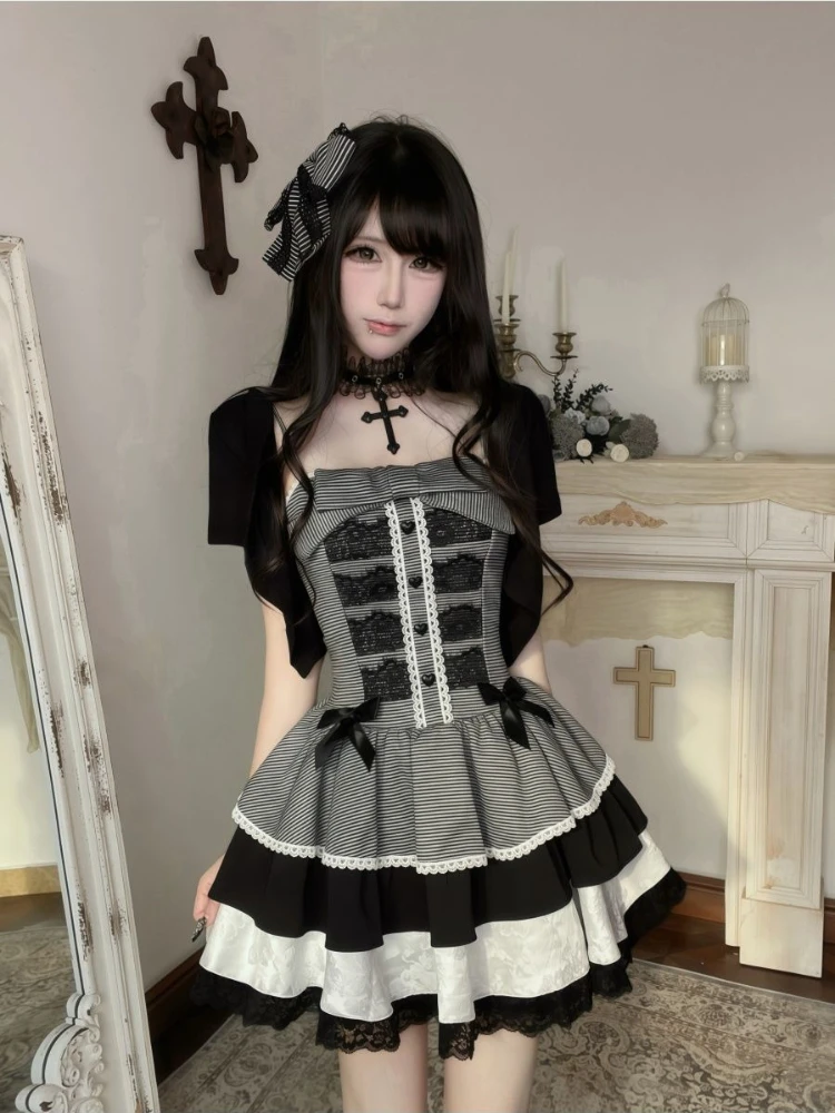 Japanisches Lolita-Spitzenkleid-Set Zweiteilig mit Schleife Patchwork Damen Süßes Y2k Vintage Mori Girl Minikleid Schlankes Gestreiftes Knopfkleid 2026