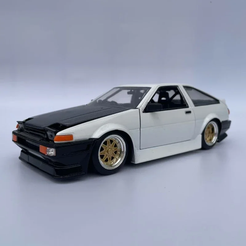 Jada 1/24 1986 Toyota trueno (AEE86) Auto in lega Fonde sotto pressione e veicoli giocattolo Modello di auto Modello in scala in miniatura per bambini