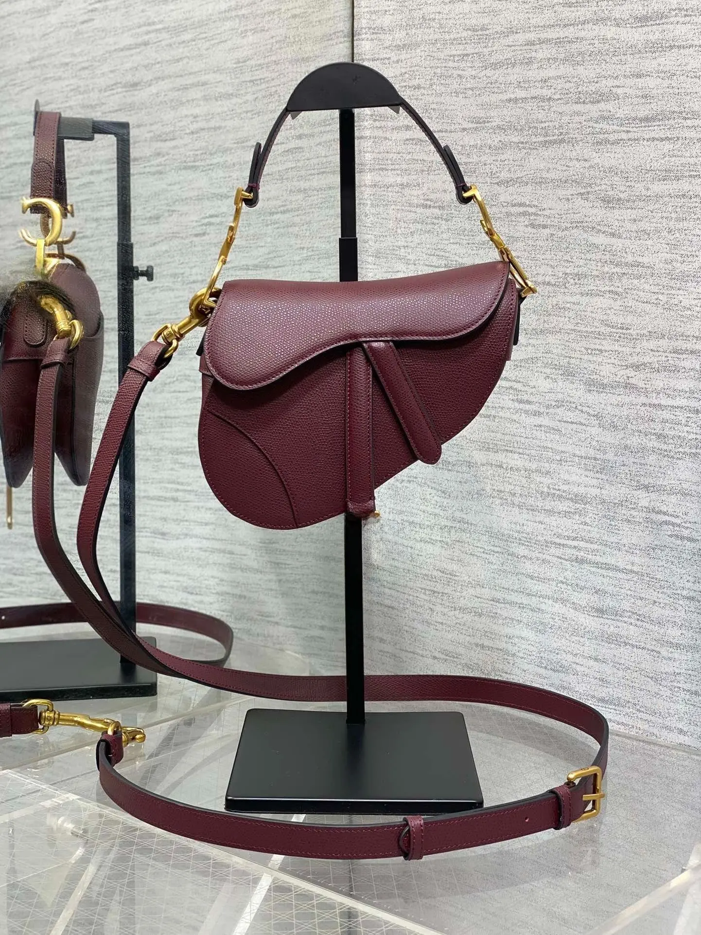 Women Burgundy Crescent Shoulder Bag, Vintage Style Casual Handbag for Autumn Street Style and Daily Use