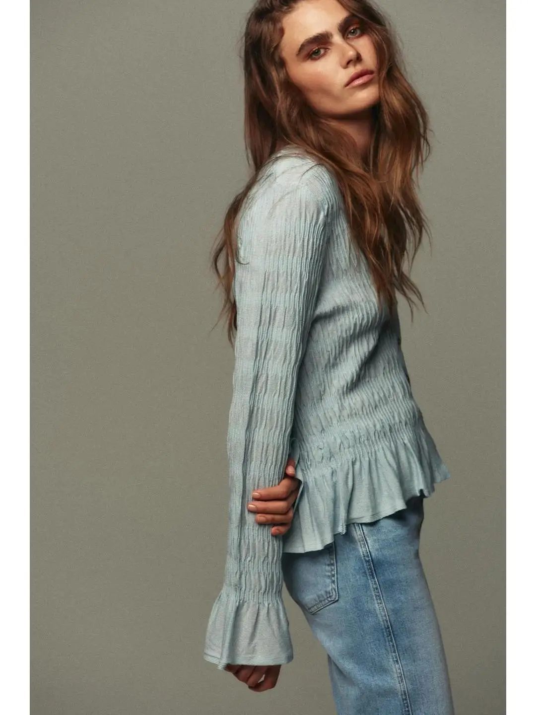 เสื้อสเวตเตอร์ถักไหมพรมผู้หญิง แขนยาว คอวี ติดกระดุม แต่งระบายหลายชั้น สไตล์แฟชั่นฤดูใบไม้ร่วง