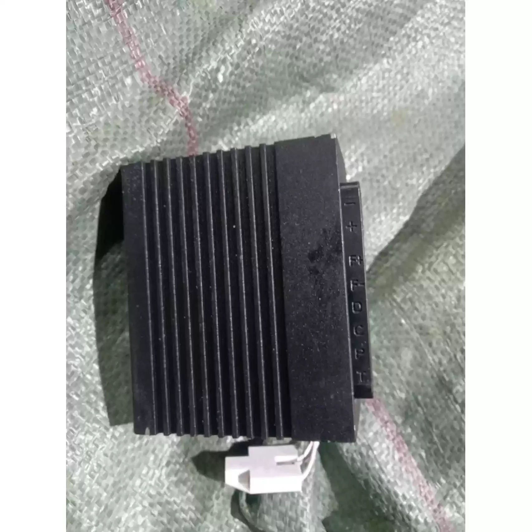 ZY-CC100DC12/24V-C3/C2 DZL35 car refrigerator variable frequency compressor driver module