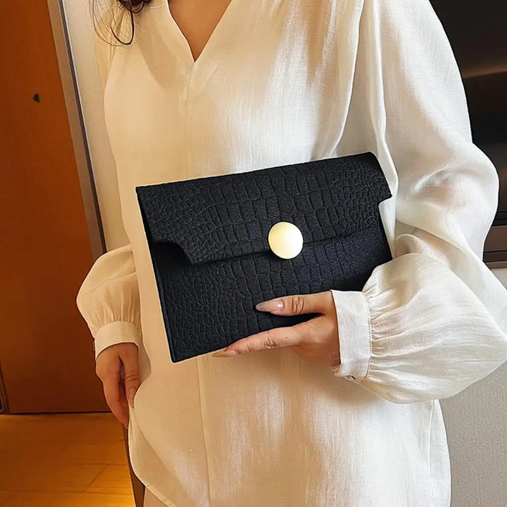 Felt Clutch Bag Elegant Envelope Clutch Bag with Magnet Closure Capacity Portable Handbag for Women Lightweight Storage for Coin