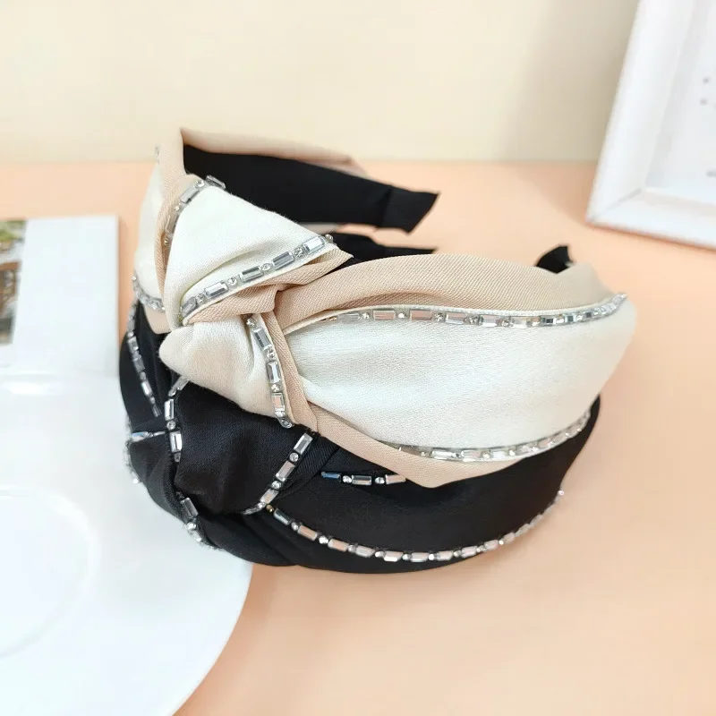 

Adjustable Knotted Headband Black Diamond Woven Design Non-Slip Bohemian Hair Hoop for Women's Casual & Festive Wear