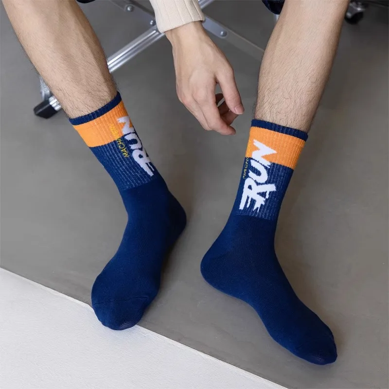 Men's Socks Spring Summer Mid-tube Socks Sports Socks Fashion Lightweight Breathable Sweat Absorption Solid Color Sock Wholesale