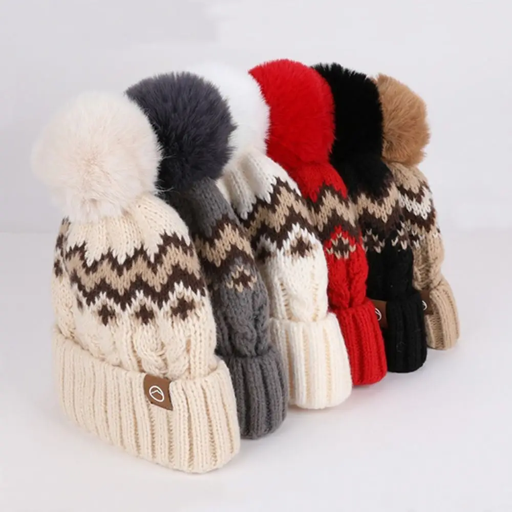 3Pcs/Set Fashion Warm Winter Hat Scarf Gloves Touchscreen Scarf Gloves Set Windproof Neck Protection Knitted Hat Men Women