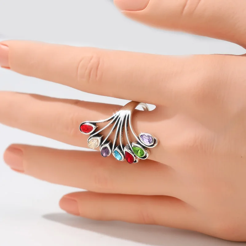 Luxury Dazzle Inlaid Multicolor Synthetic Zirconia Fan Shape Ring for Women Elegant Temperament Banquet Anniversary Chic Jewelry