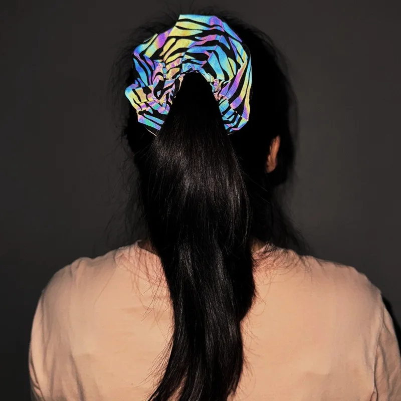 توهج توك شعر داكن ربطات شعر عاكسة متوهجة Scrunchy العصابات النساء موضة إكسسوارات الشعر الرياضة الهذيان العصابات الشعر