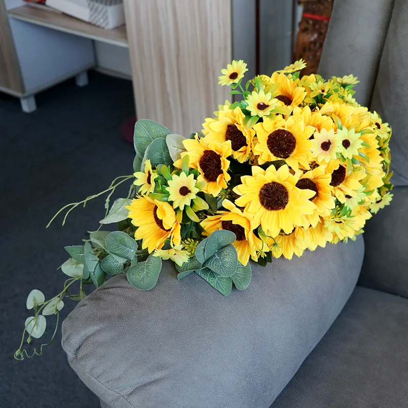 

Beautiful Waterfull Sunflower Bouquet High Quality Silk Flower Artificial Flowers bridal Decoration Fake Flower Wedding Bouquet