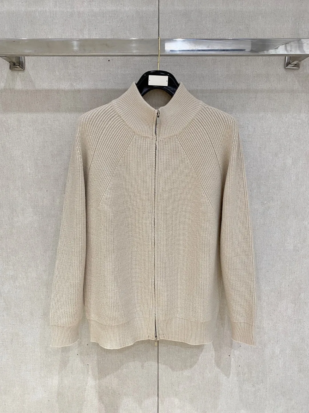 Lp Stand-Up Collar … - image