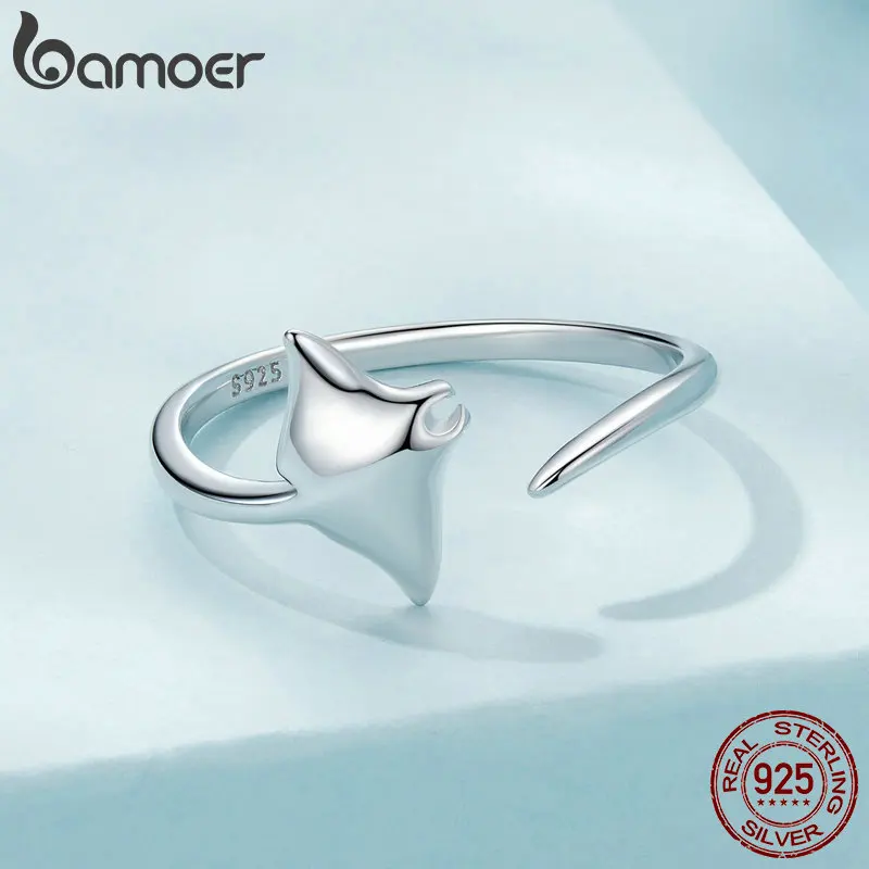 BAMOER 925 Sterling Silver Vivid Manta Open Ring Sea Animal Adjustable Ring for Women Statement Ring Jewelry Gift SCR1037-E