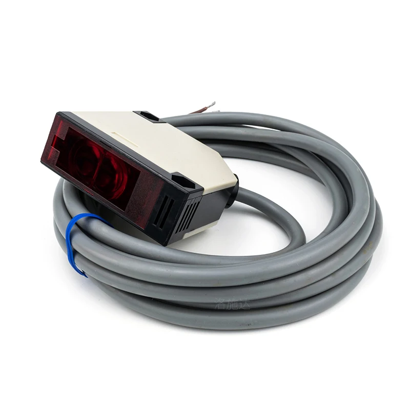 Q50  photoelectric switch sensor diffuse reflectioninfrared distance proximity switch sensor sensing 1.5m