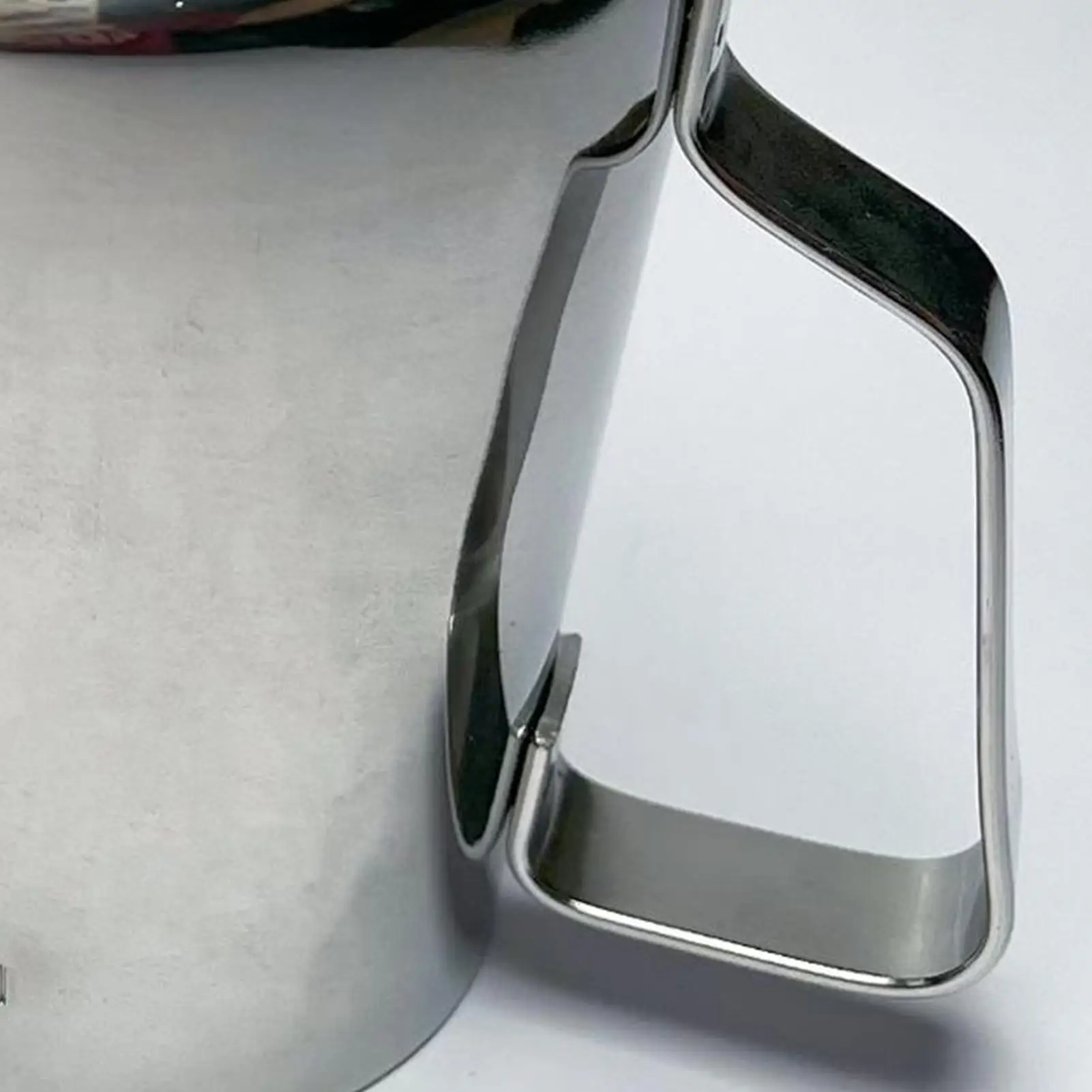 إبريق كريمر من الفولاذ المقاوم للصدأ أباريق تبخير الحليب مع قلم تزيين 350 مللي آمن للاستخدام في غسالة الأطباق ملحقات قهوة فنية لاتيه