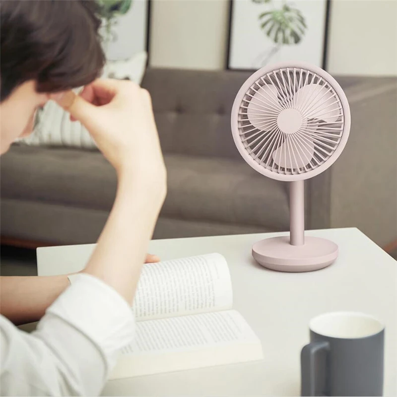 Imagem -03 - Solove Ventilador de Mesa 60 Graus Balançando Cabeça Altura Velocidade do Vento Ajustável 4000mah Tipo-c Luz Carregável Ventilador Portátil Solove Fazer