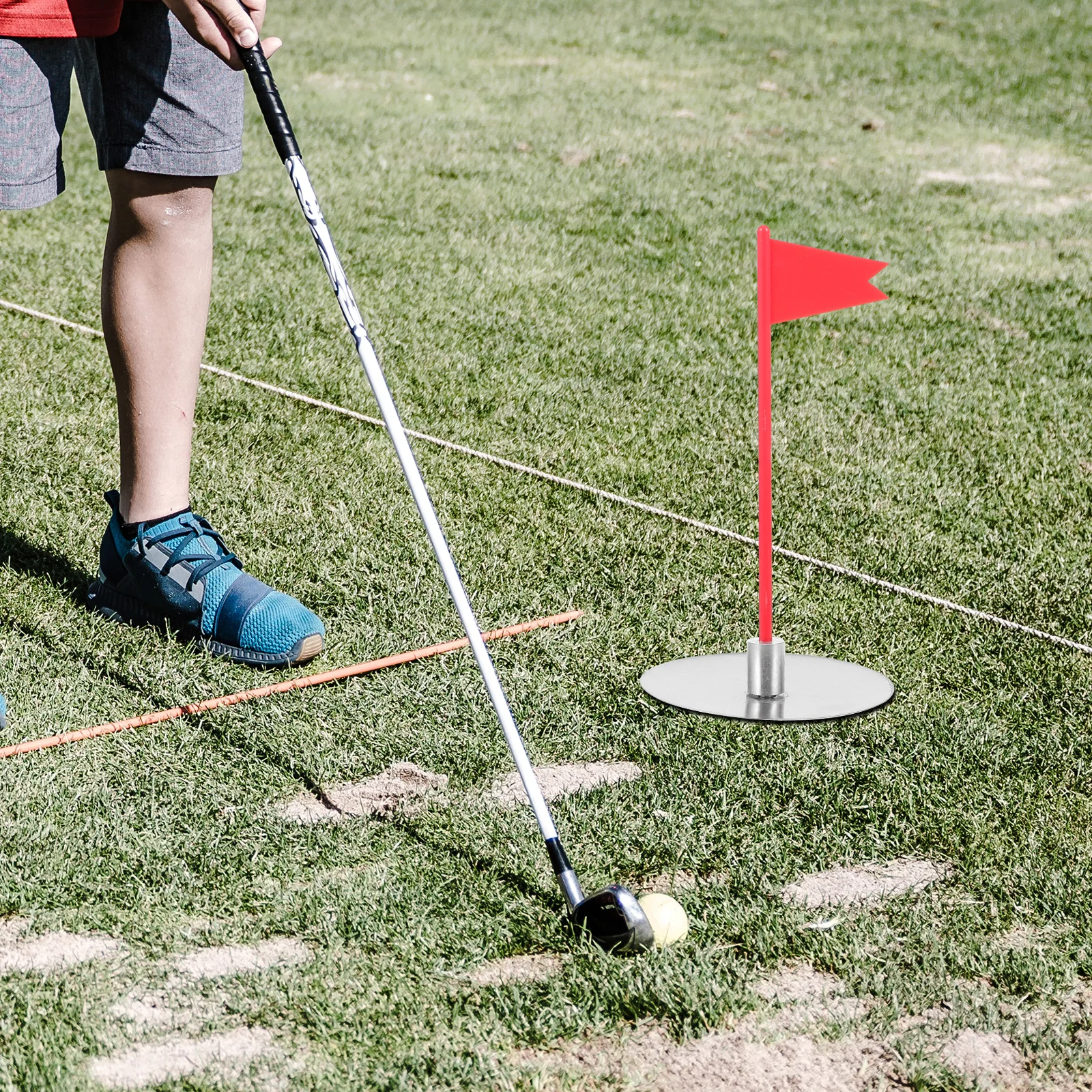 

Portable Red Green Flagpole Stainless Steel Cup for Practice Putting Kids Golf Hole Cup Adult Travel Party Training