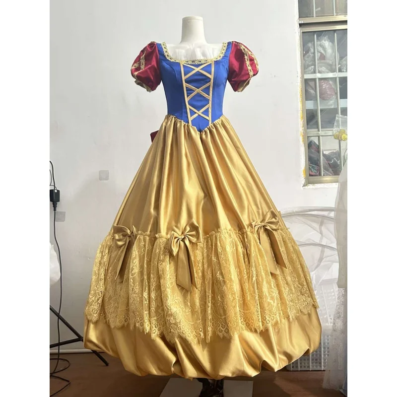 Halloween costume Snow White cosplay costume Show dress on the Run Heavy drape adult dress