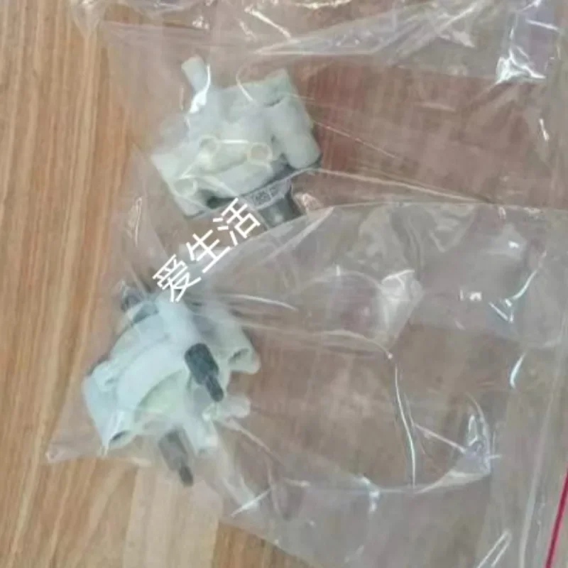 M388721//78 New Unloading Pressure Regulating Valve 78 # Safety Valve