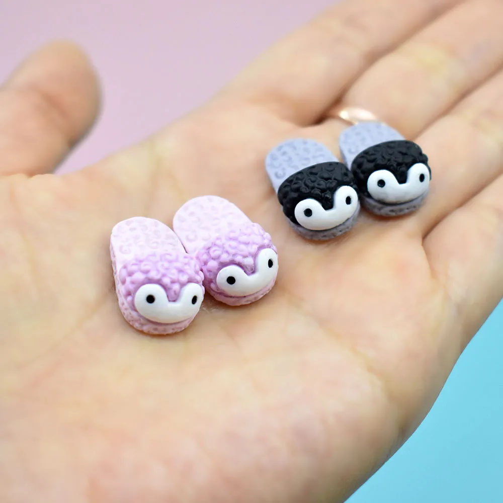 6pcs/Bag Cute 3D Slippers Miniatures Cartoon Penguin Cartoon Penguin, Puppy Fairy House Decoration Resin Cute Home ,Tiara