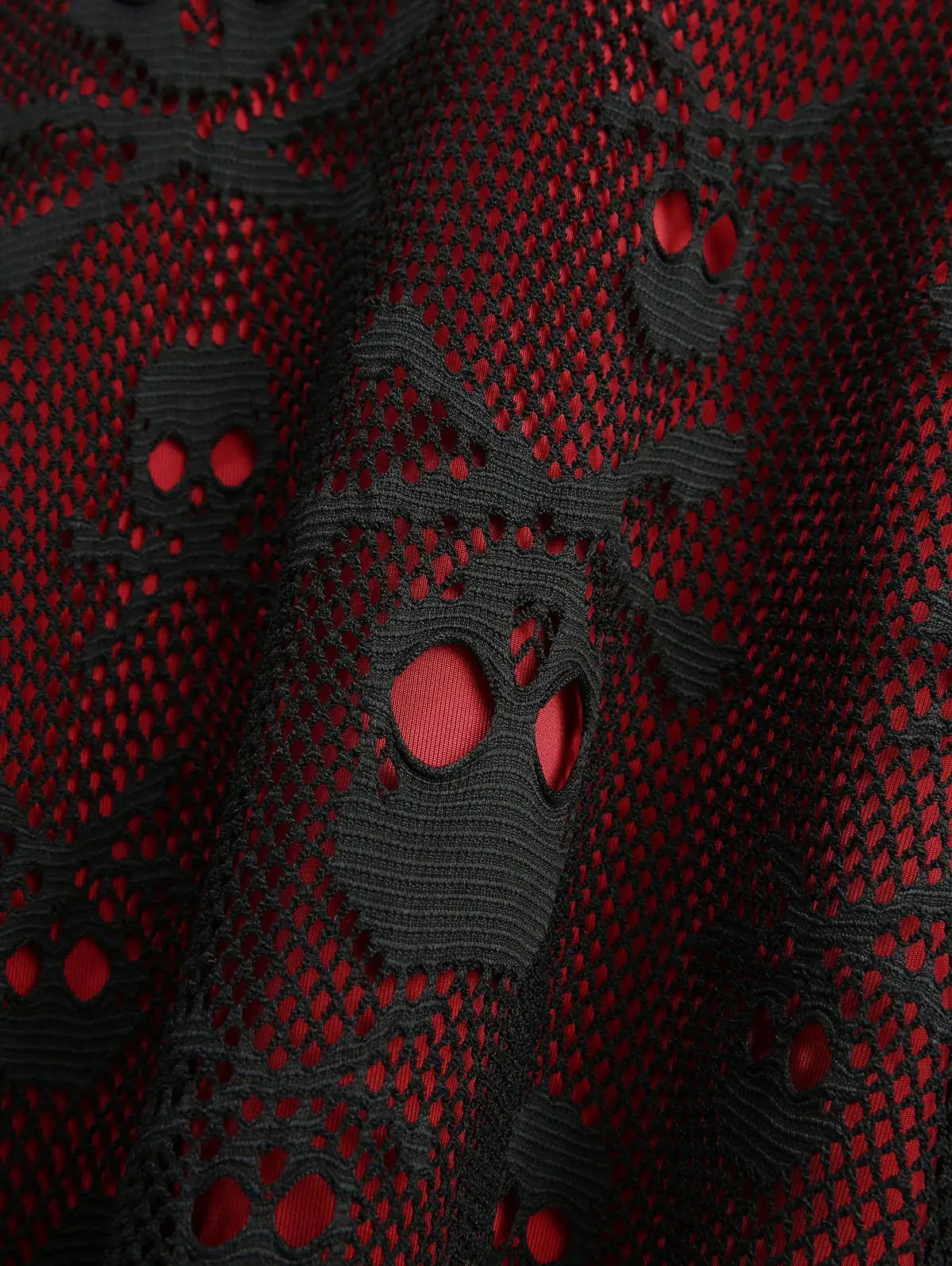 ROSEGAL Faldas góticas para mujer, nueva tendencia, falda con tirantes asimétrica alta y baja con superposición de rejilla con calavera Punk