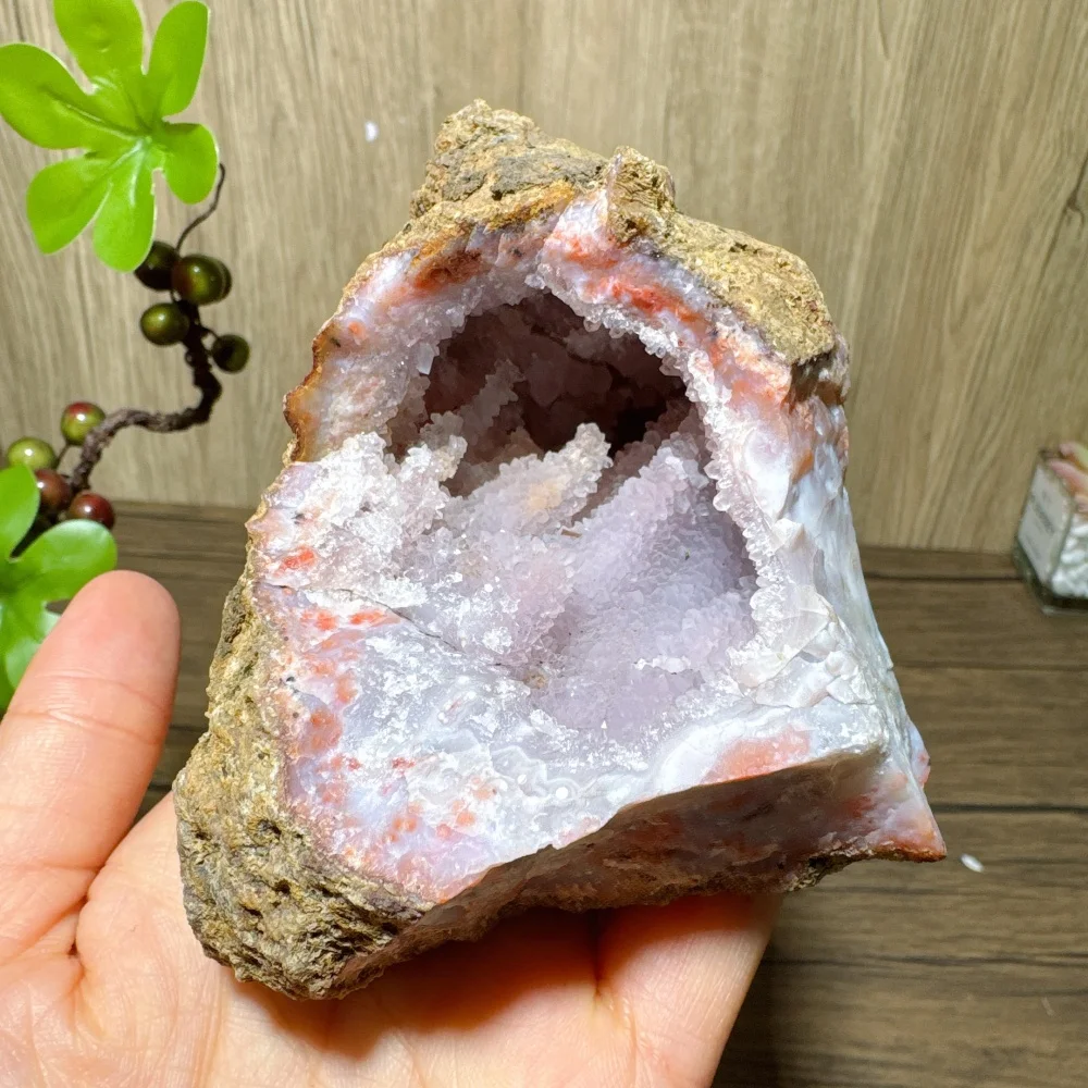 

Unique Raw Pink Agate Stone Pink Amethyst Rough Geode Clusters Healing Crystal Reiki Energy Home Decoration Ornaments Gifts