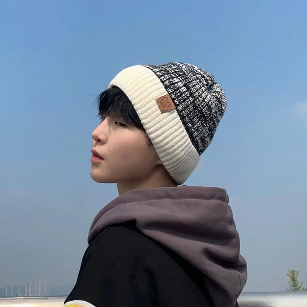 

Men Hat Cozy Windproof Knitted Men's Beanie Warm Outdoor Cycling Dome Cap with Elastic Anti-slip Design Thick Plush Lining Thick