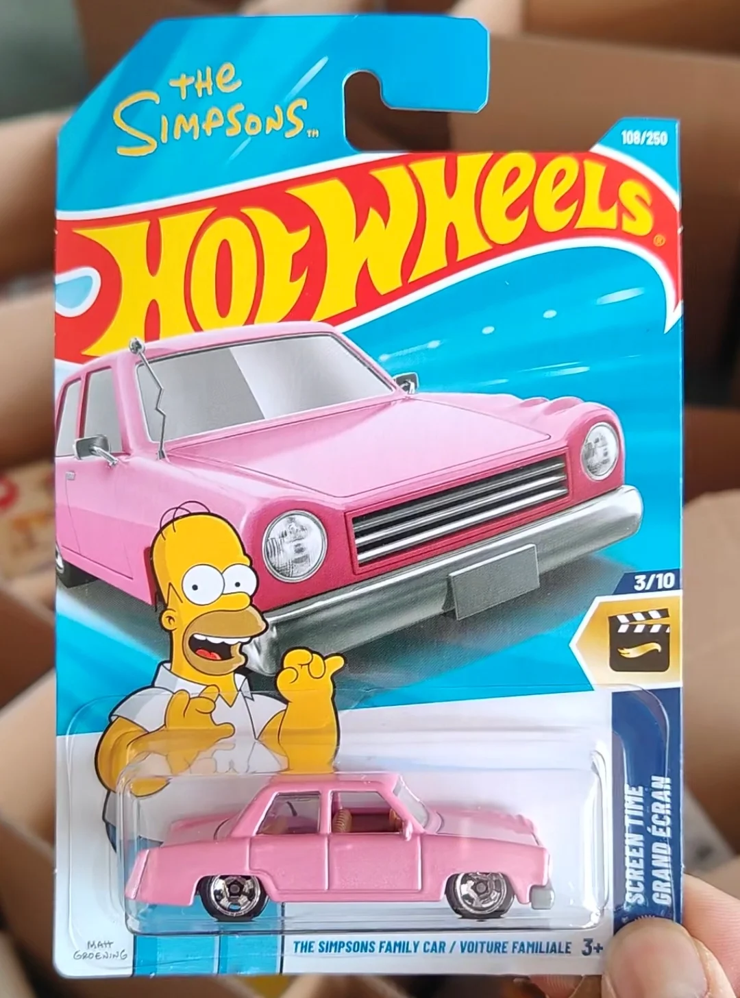 Original Hot wheels 1/64 The Simpsons Family Car Pink Alloy Diecast Toy Car 2026 E C4982 Series Collectible Vehicle For Boys