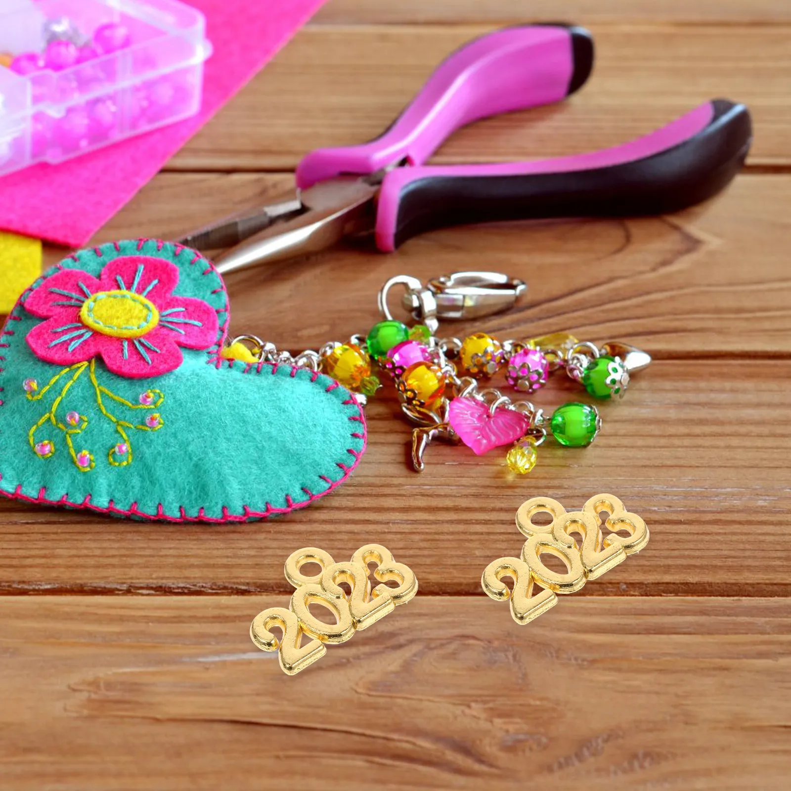 

100Pcs 2023 Symbol Year Charms Durable Alloy Not Fade Rust Perfect Jewelry Making Artwork Crafts 2023 Charms Small Metal Charm